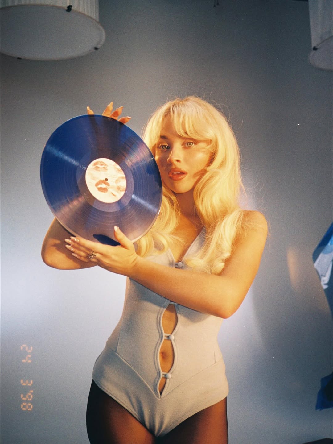Sabrina Carpenter numéro 1 du Top albums France avec 14 000 ventes pour ‘Man’s best friend’, son meilleur démarrage
