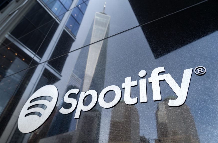 Spotify : 27 millions d&rsquo;abonnés payants gagnés en 2025, 15 milliards d’euros de chiffre d&rsquo;affaires générés par le premium