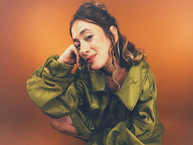 Top albums France: La Rvfleuze #1 pour la 3ème semaine, Luiza 1ère artiste féminine à démarrer dans le top 20 en 2026 avec un premier album