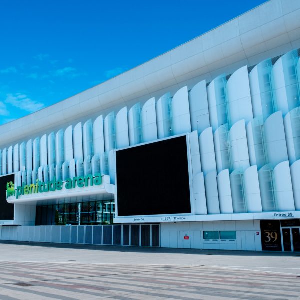 “Plénitude Arena”, nouveau nom de La Défense Arena, en cours de rachat par Live Nation