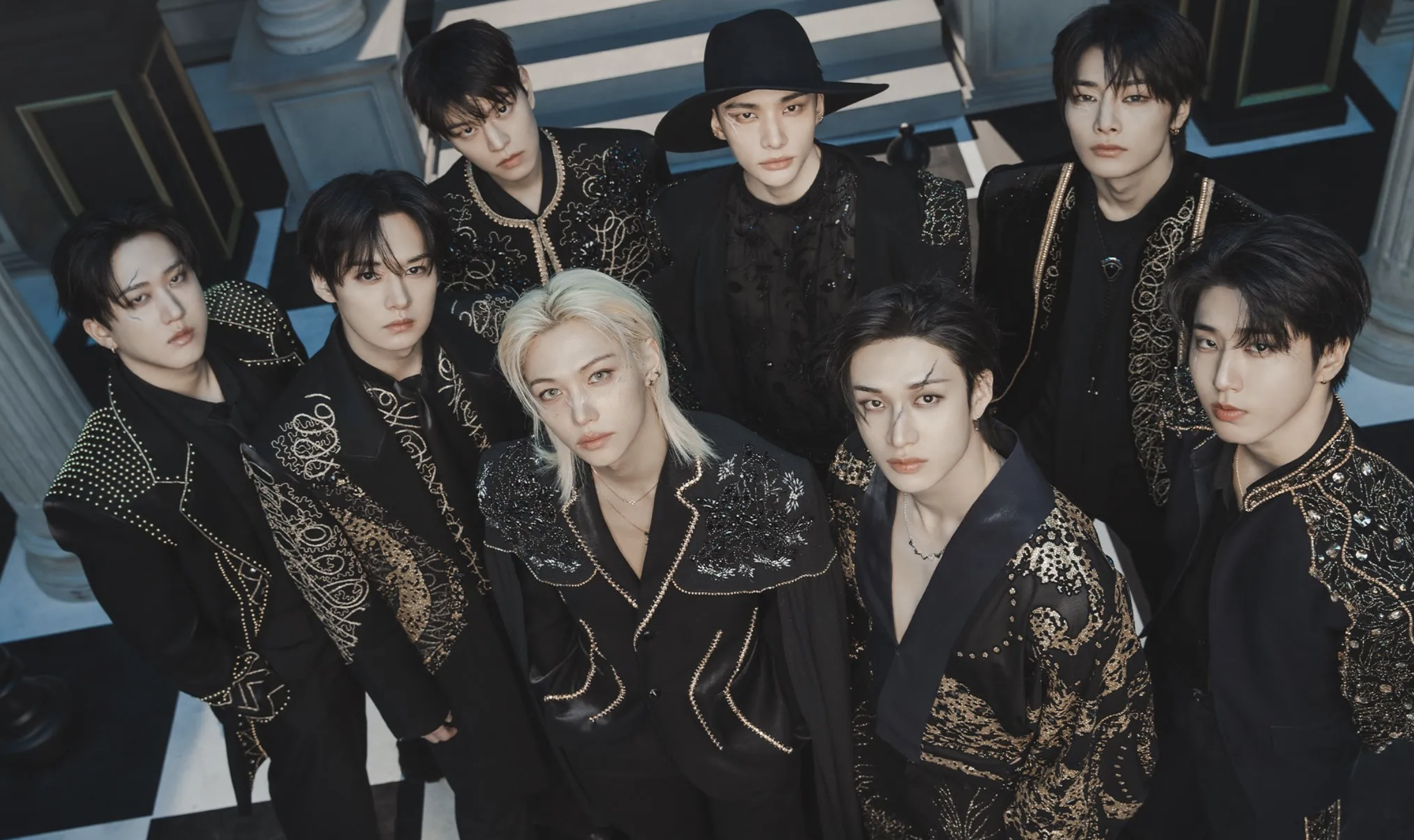 Stray Kids devient le premier groupe de kpop #1 du top albums France durant deux semaines consécutives
