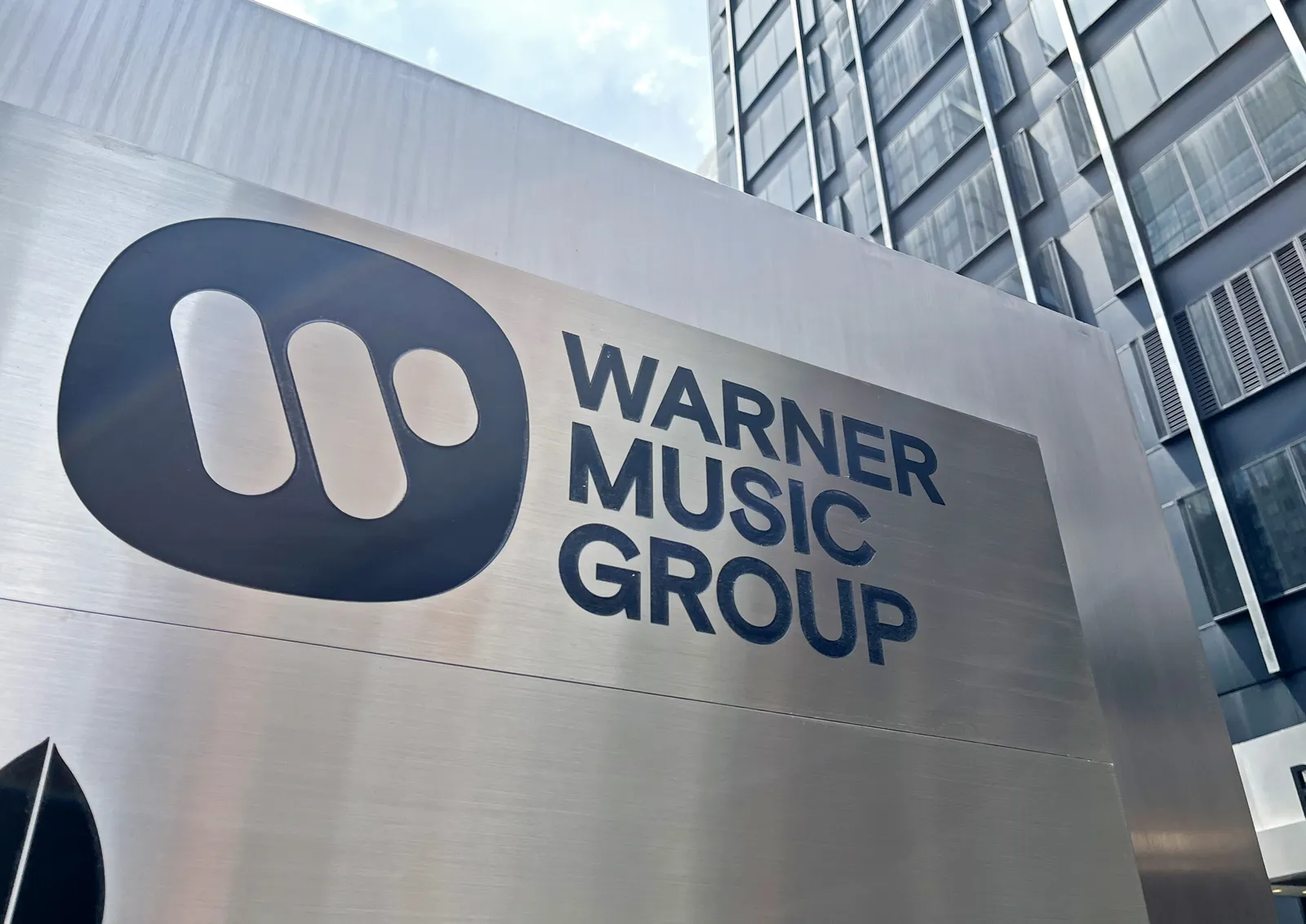 Warner Music : 1.8 milliard de dollars de chiffre d&rsquo;affaires au 2ème trimestre, le streaming premium en progression de 11%