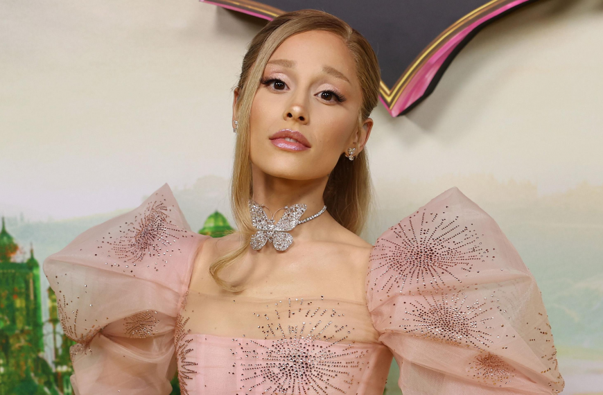 Ariana Grande, #1 du top albums France avec 20 000 ventes pour “Petal”, meilleur démarrage de sa carrière